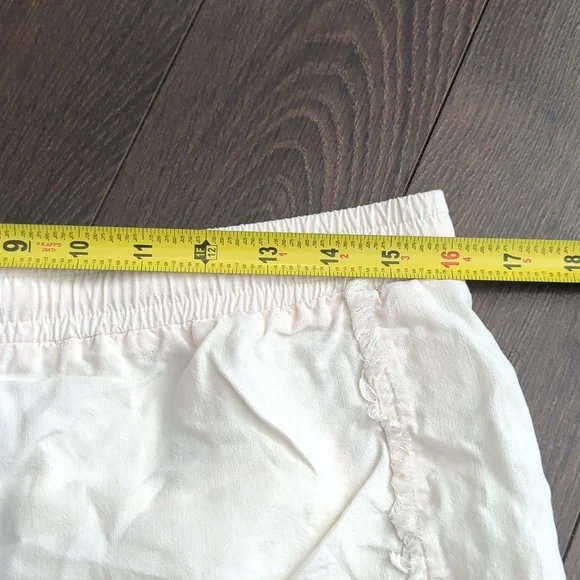 Cloth & Stone Cream Drawstring Shorts - Picture 8 of 9